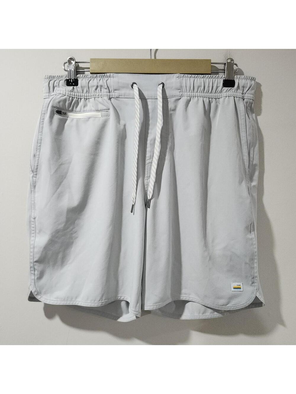 Vuori Banks Shorts Gym Exercise Casual Athletic Outdoor Beach Summer Mens Large